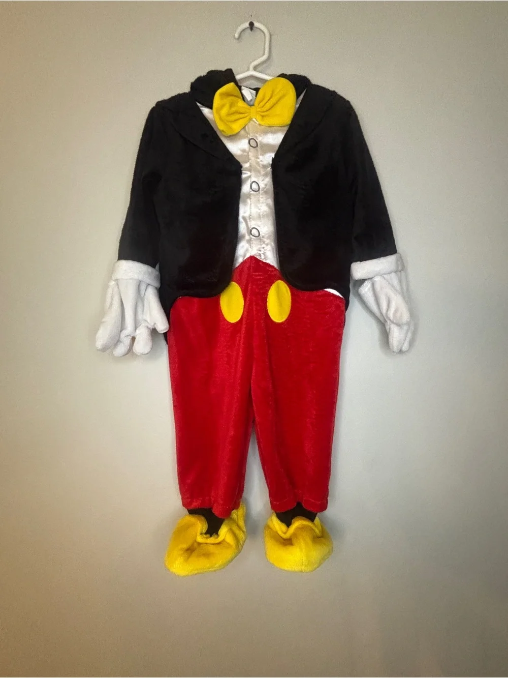 Disney Classic Mickey Mouse Costume - Picture 1 of 9